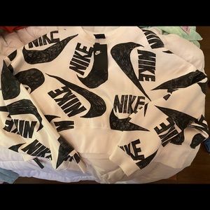 cropped nike crew neck sweatshirt